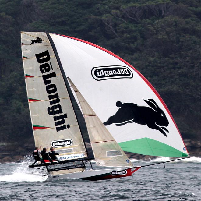De’Longhi-Rabbitohs in action on Sydney Haebour - JJ Giltinan 18ft Skiff Championship 2014 © Australian 18 Footers League http://www.18footers.com.au